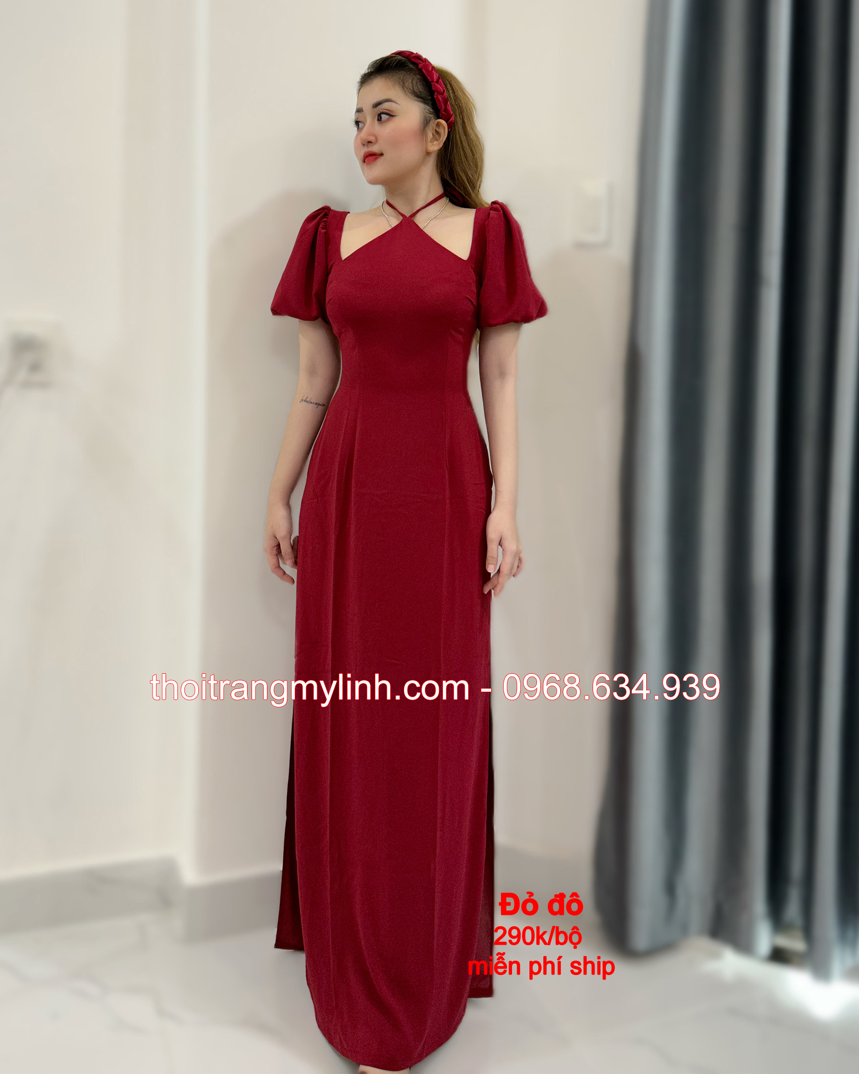 Áo dài cổ yếm tay phồng bí màu đỏ đô