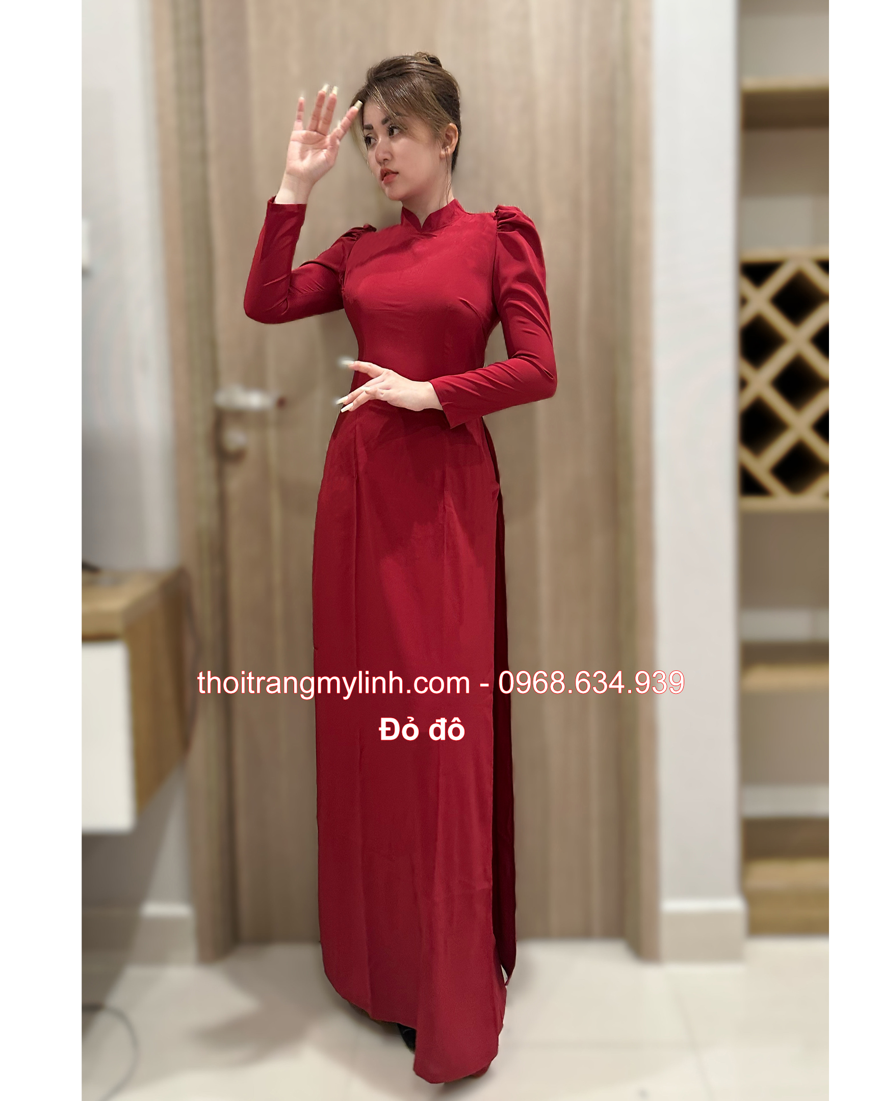 Áo dài cổ 3 phân tay phồng, dài màu đỏ đô