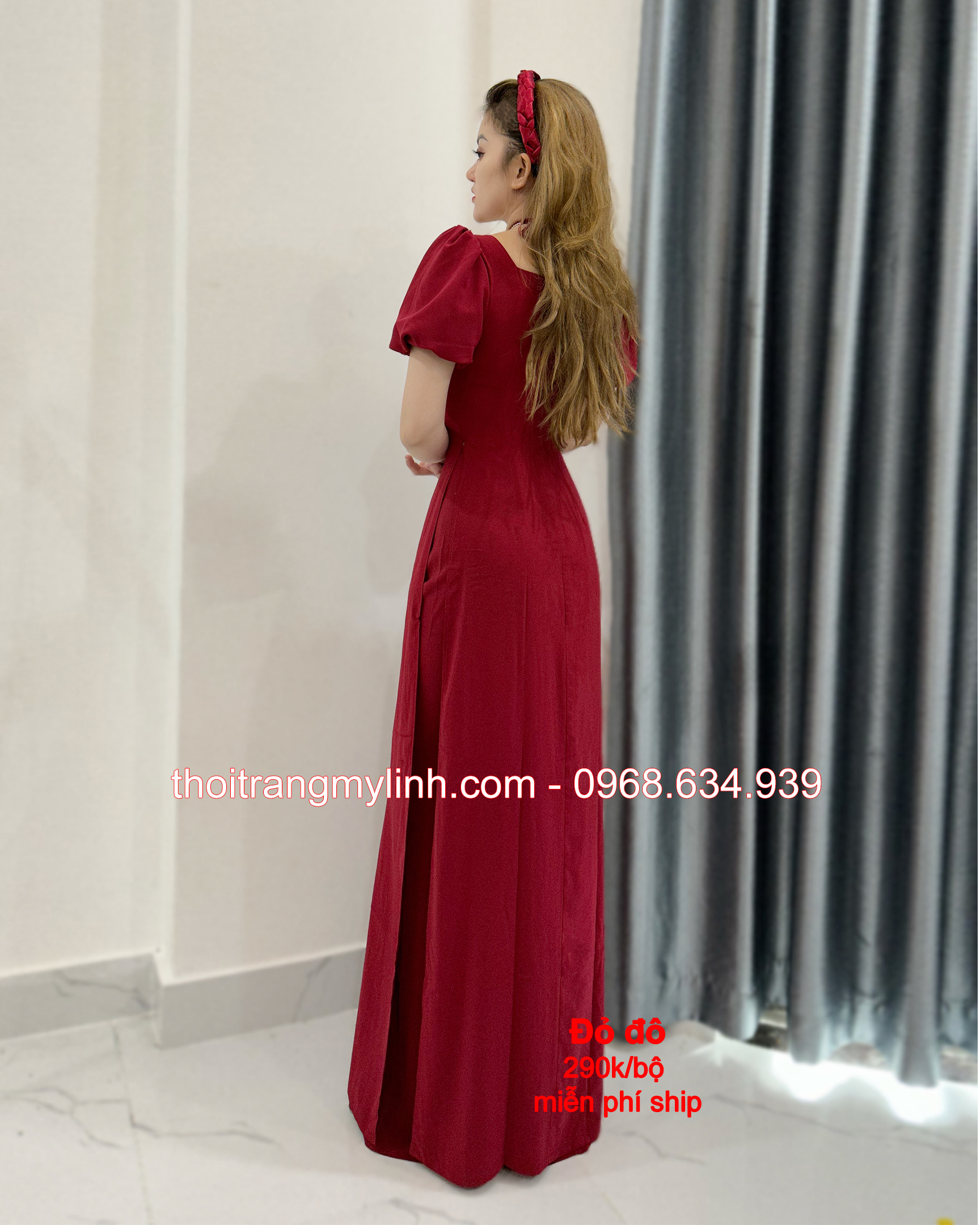 Áo dài cổ yếm tay phồng bí màu đỏ đô