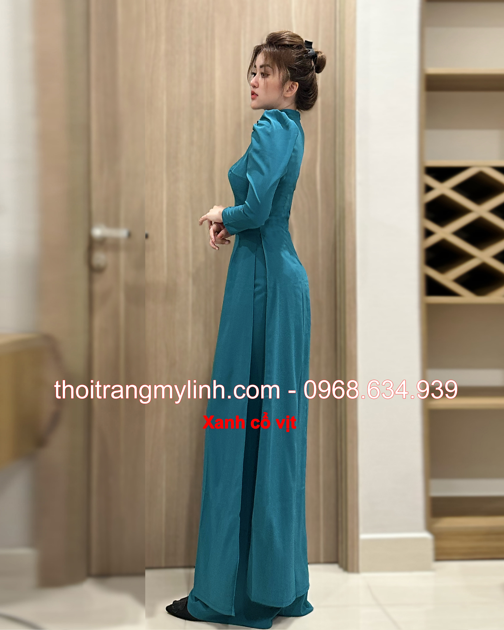 Áo dài cổ 3 phân tay phồng, dài màu xanh cổ vịt