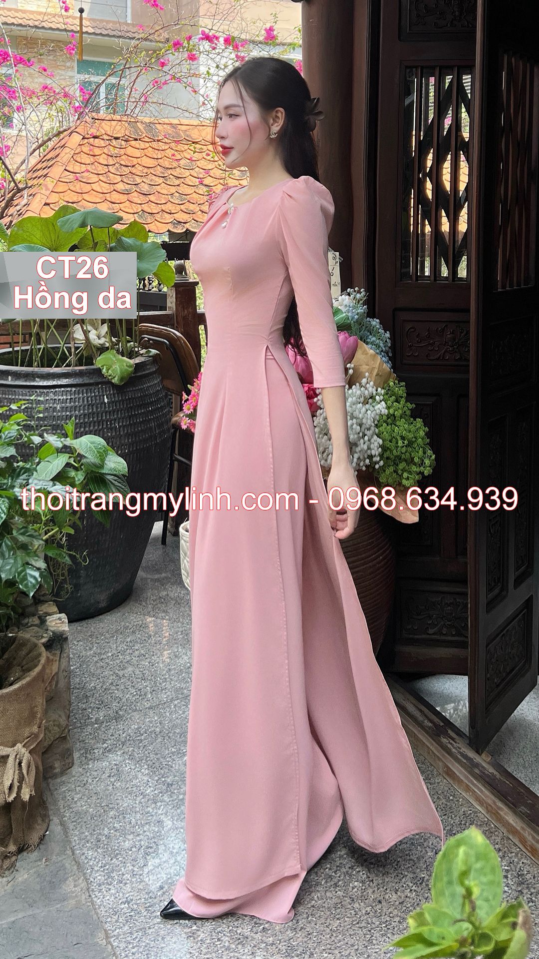 Bộ áo dài cổ tròn xếp li màu hồng da